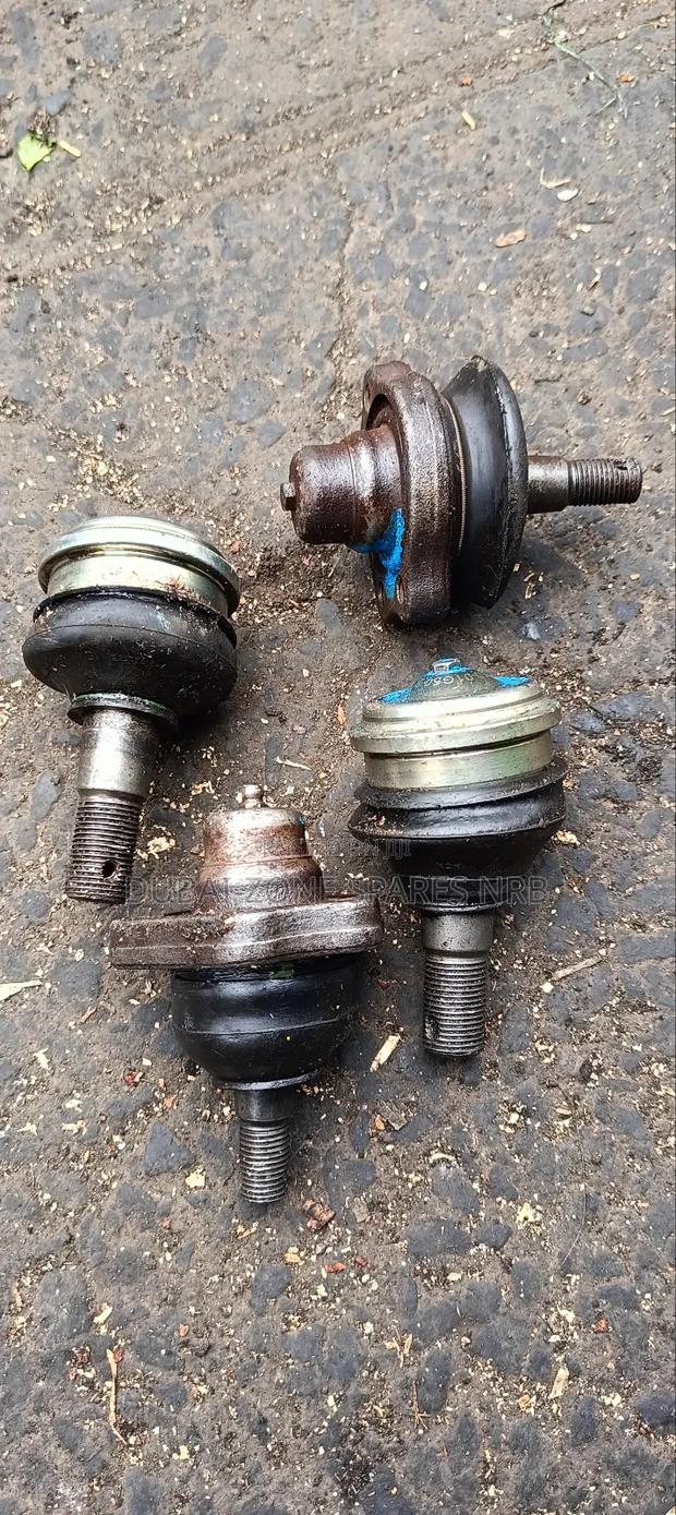 Upper Lower Ball Joints Nissan Sahara, Hardbody, Td27.