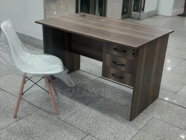 Home And Office Wooden Desk With Drawers