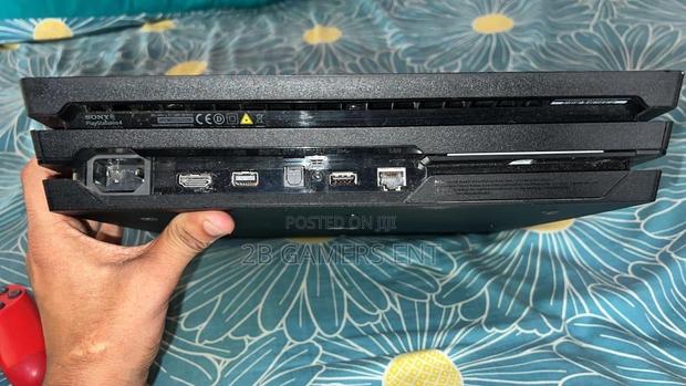 Ps4 Pro Quick Sell - thumbnail 2