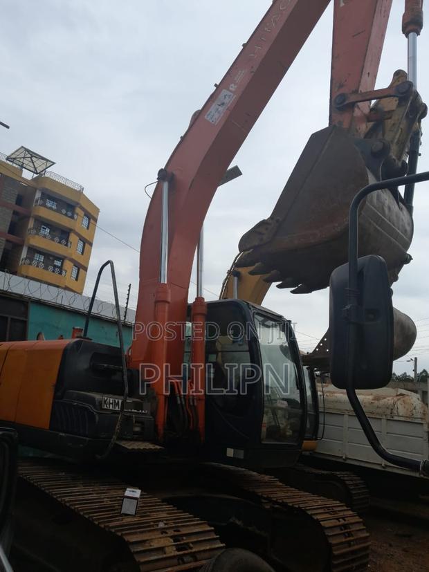 Hitachi Excavator Khma
Model Zx200
Year 2015 - thumbnail 5