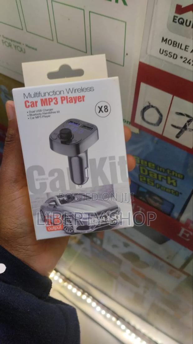 Car Wireless Bluetooth Transmitter/ Car Charger
