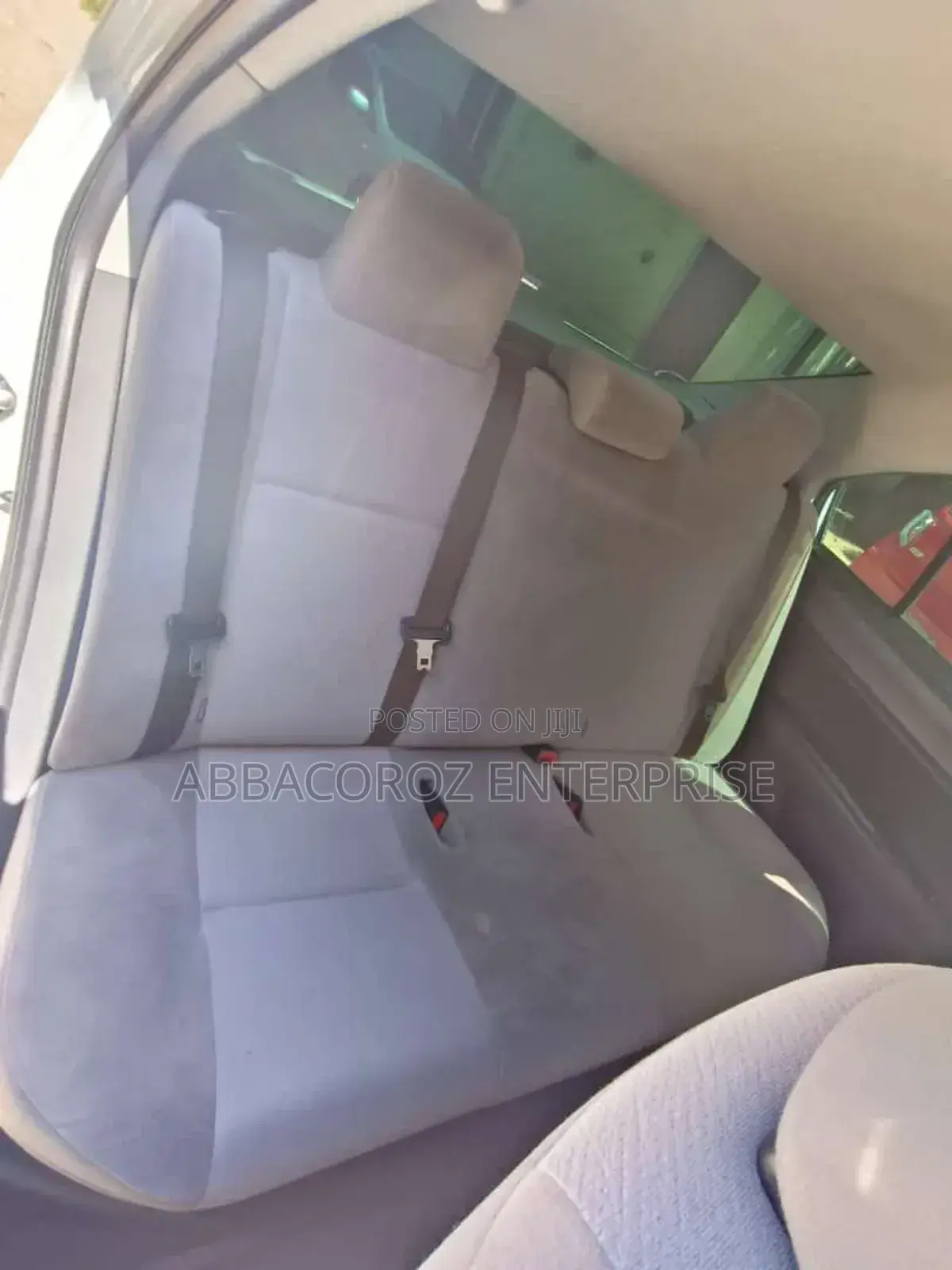 Toyota Axio 1.5 Hybrid 2WD 2017 Silver