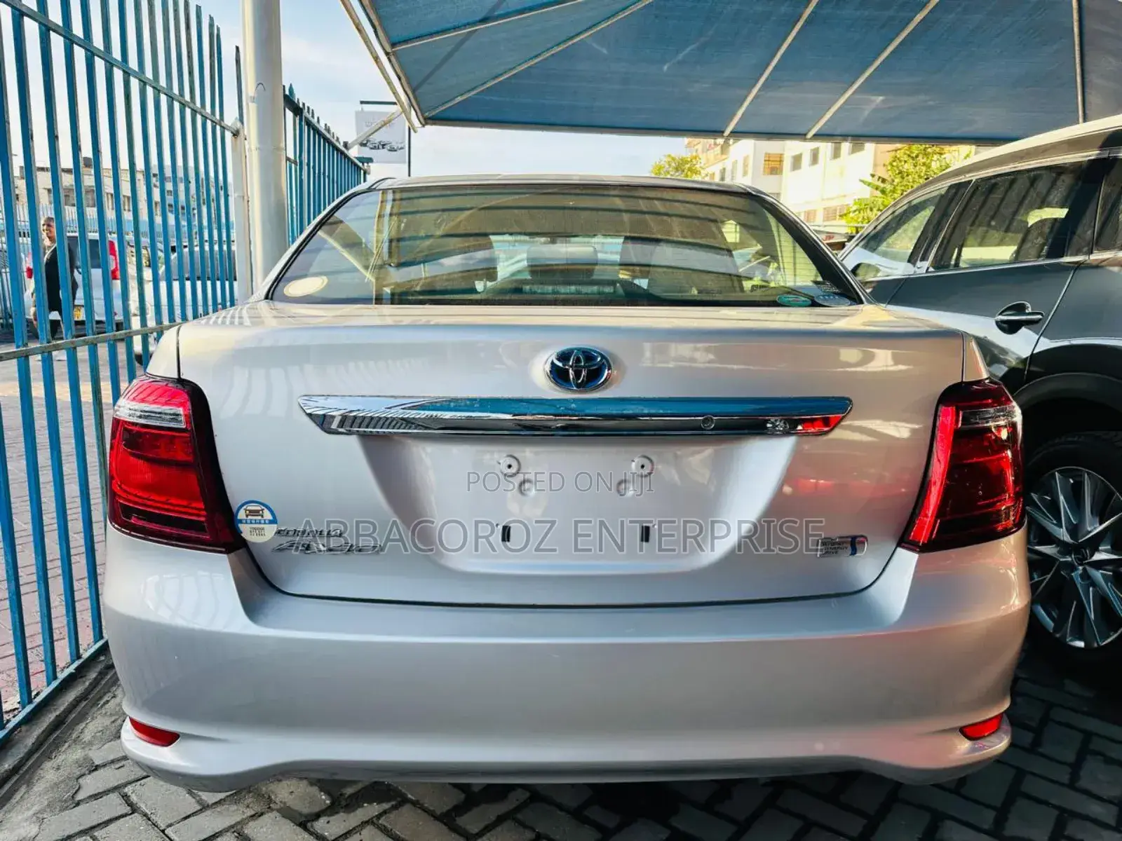 Toyota Axio 1.5 Hybrid 2WD 2017 Silver