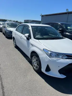 Toyota Axio 1.5 Hybrid 2WD 2017 White