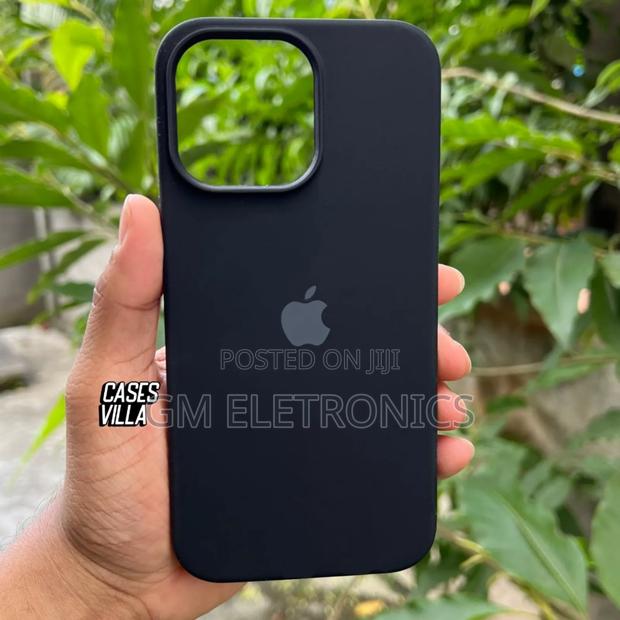 Silicone Case Cover for iPhone 14 / Plus / Pro / Max. - thumbnail 2