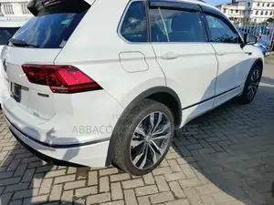 Volkswagen Tiguan 2.0T SEL Premium FWD 2018 White