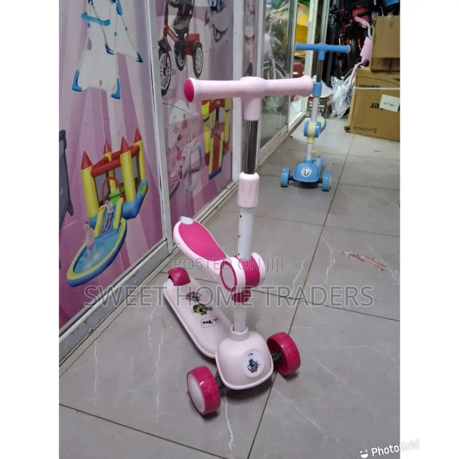 Scooter With Foldable Seat