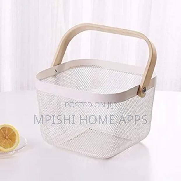 Mesh Basket With Wooden Handle - thumbnail 2