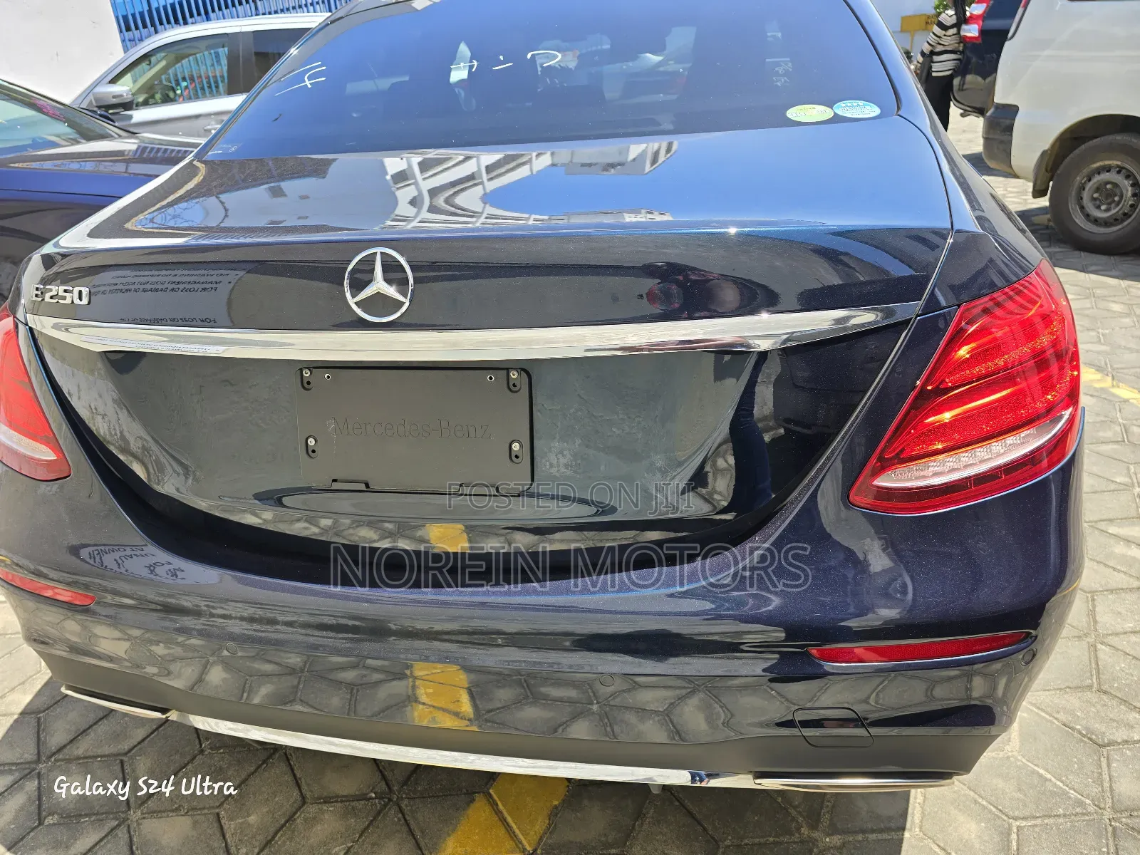 Mercedes-Benz E250 2019 Green
