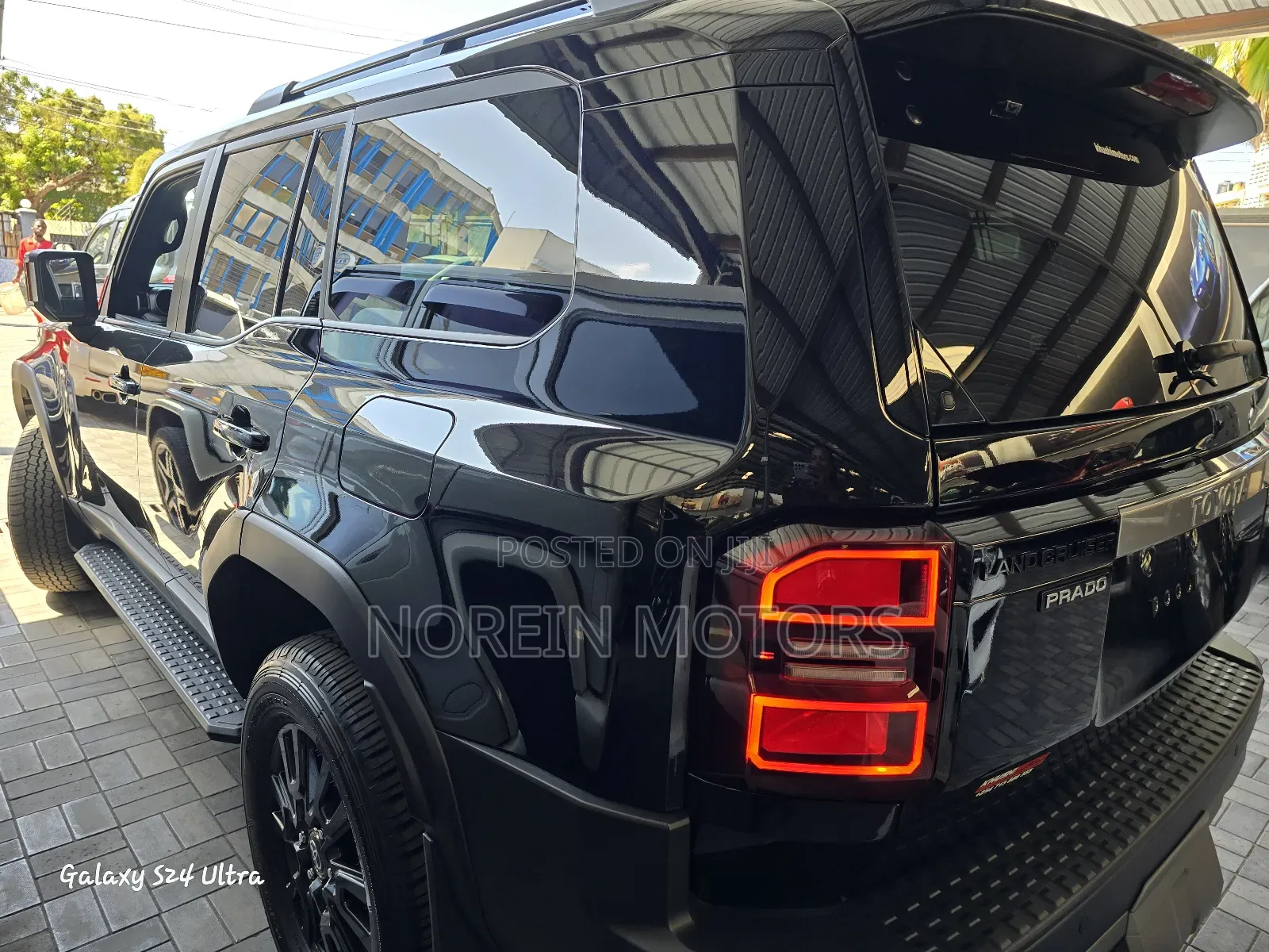 Toyota Land Cruiser Prado 2024 Black