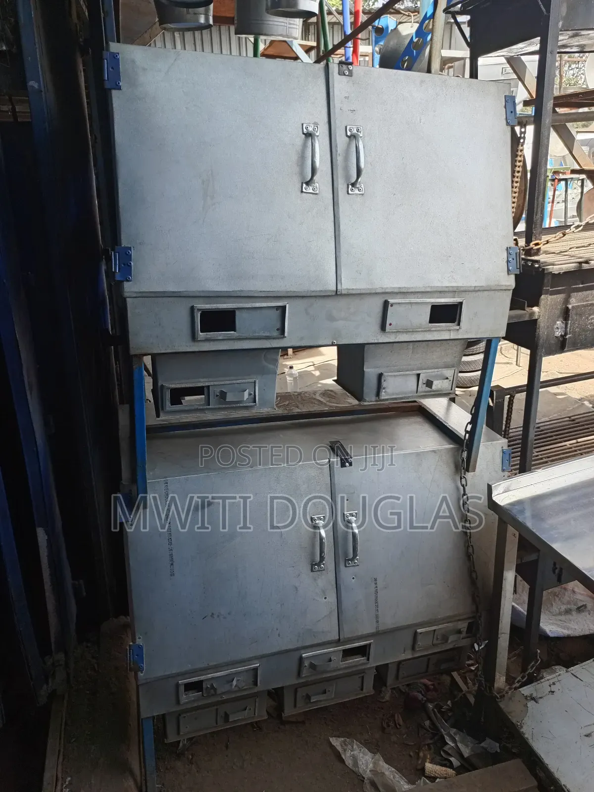 Different Sizes Charcoal Oven