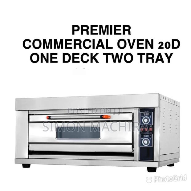 1 Deck Commercial Oven. 2 Trays. - main view