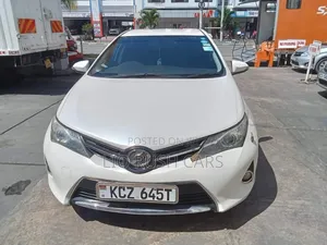Toyota Auris 2013 White