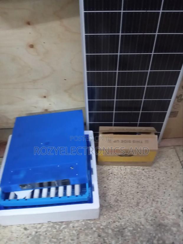 64 Eggs Incubator and Solar Panel +Battery - main view