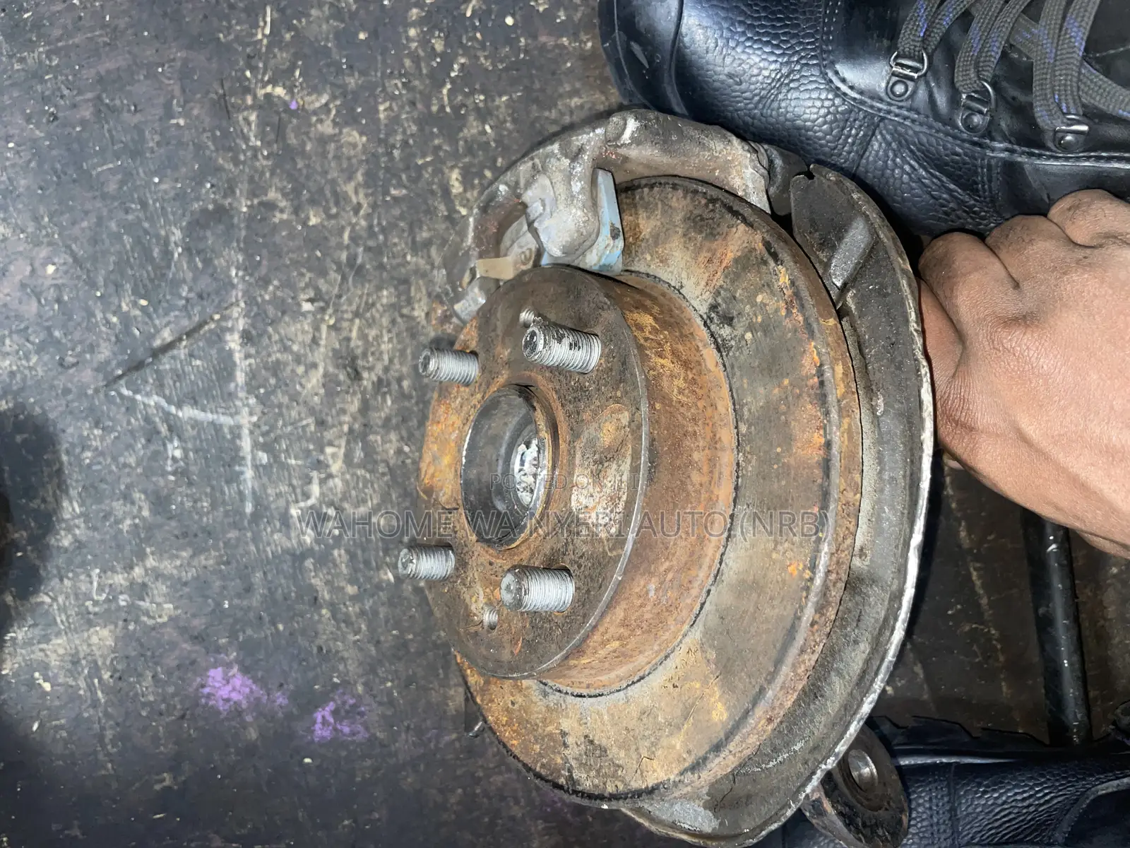 Hub for Daihatsu Mira