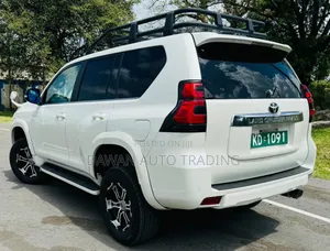 Toyota Land Cruiser Prado 2.8 2018 White