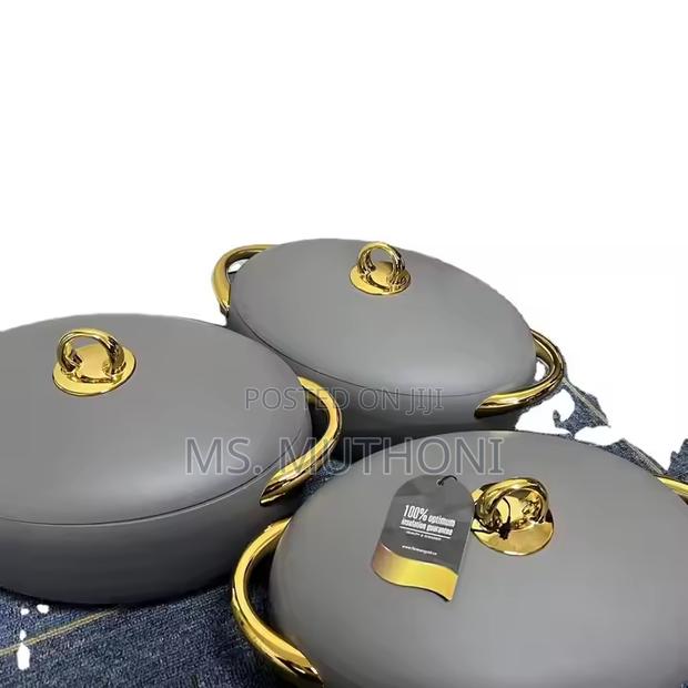 Forever Gold Luxurious Classy Insulated Hotpots - main view
