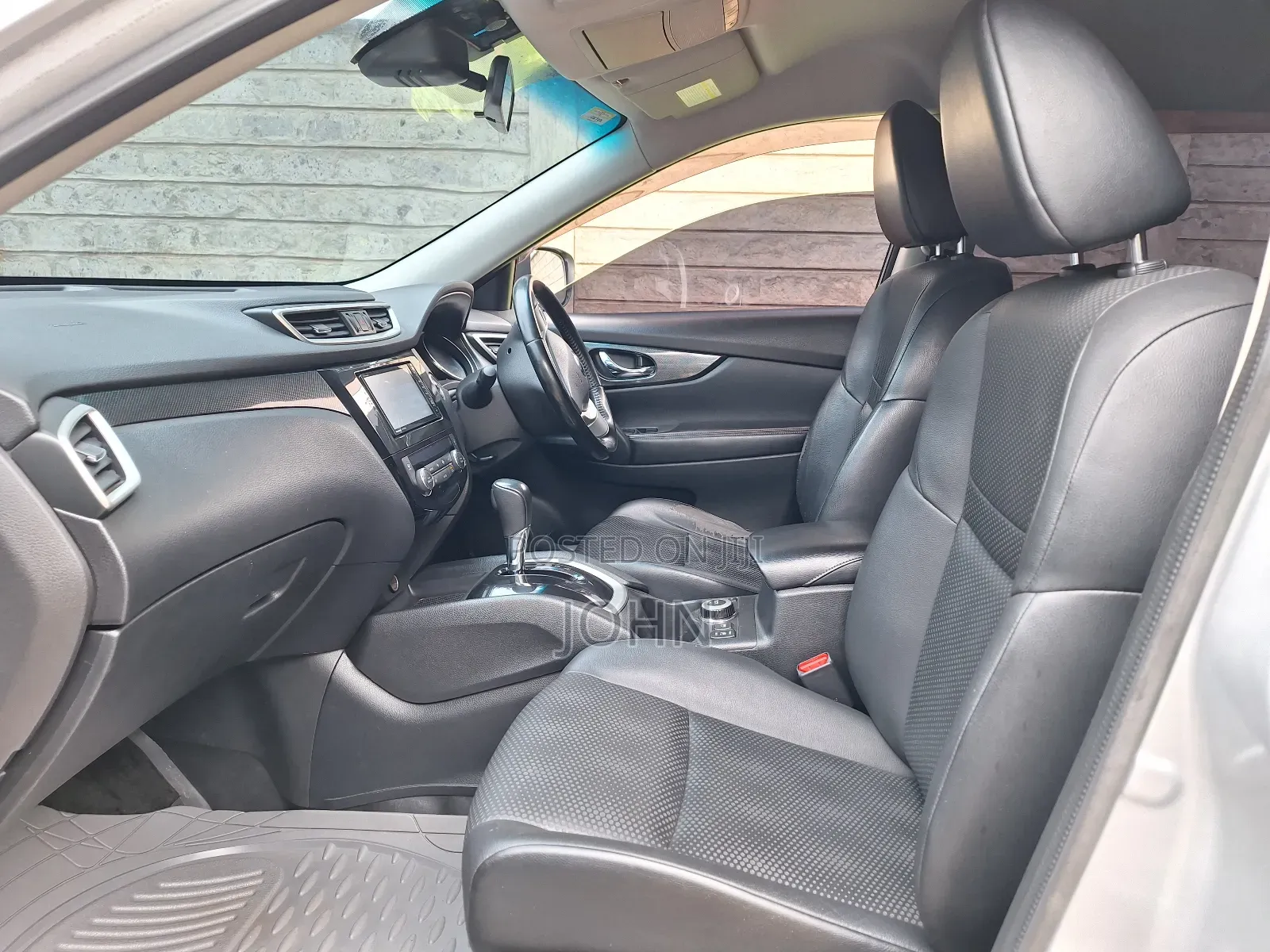 Nissan X-Trail 2.0 Petrol AWD 2015 Silver
