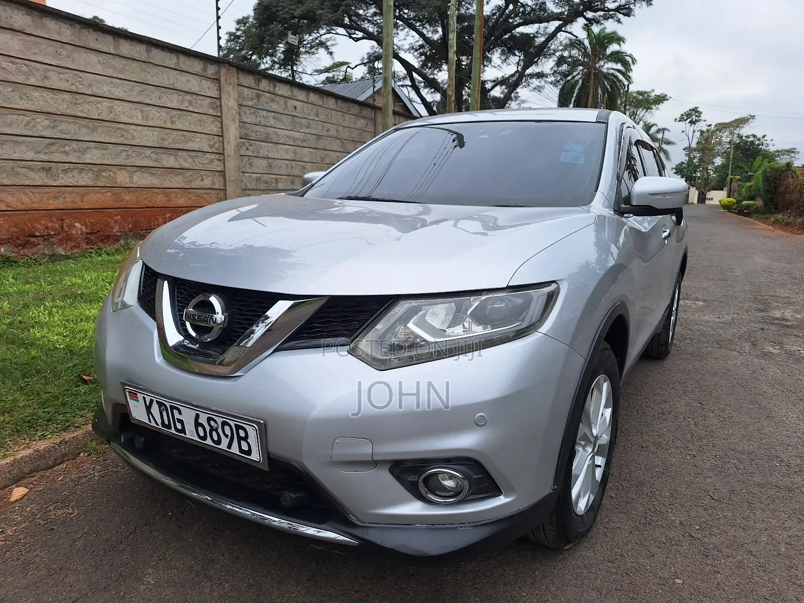 Nissan X-Trail 2.0 Petrol AWD 2015 Silver