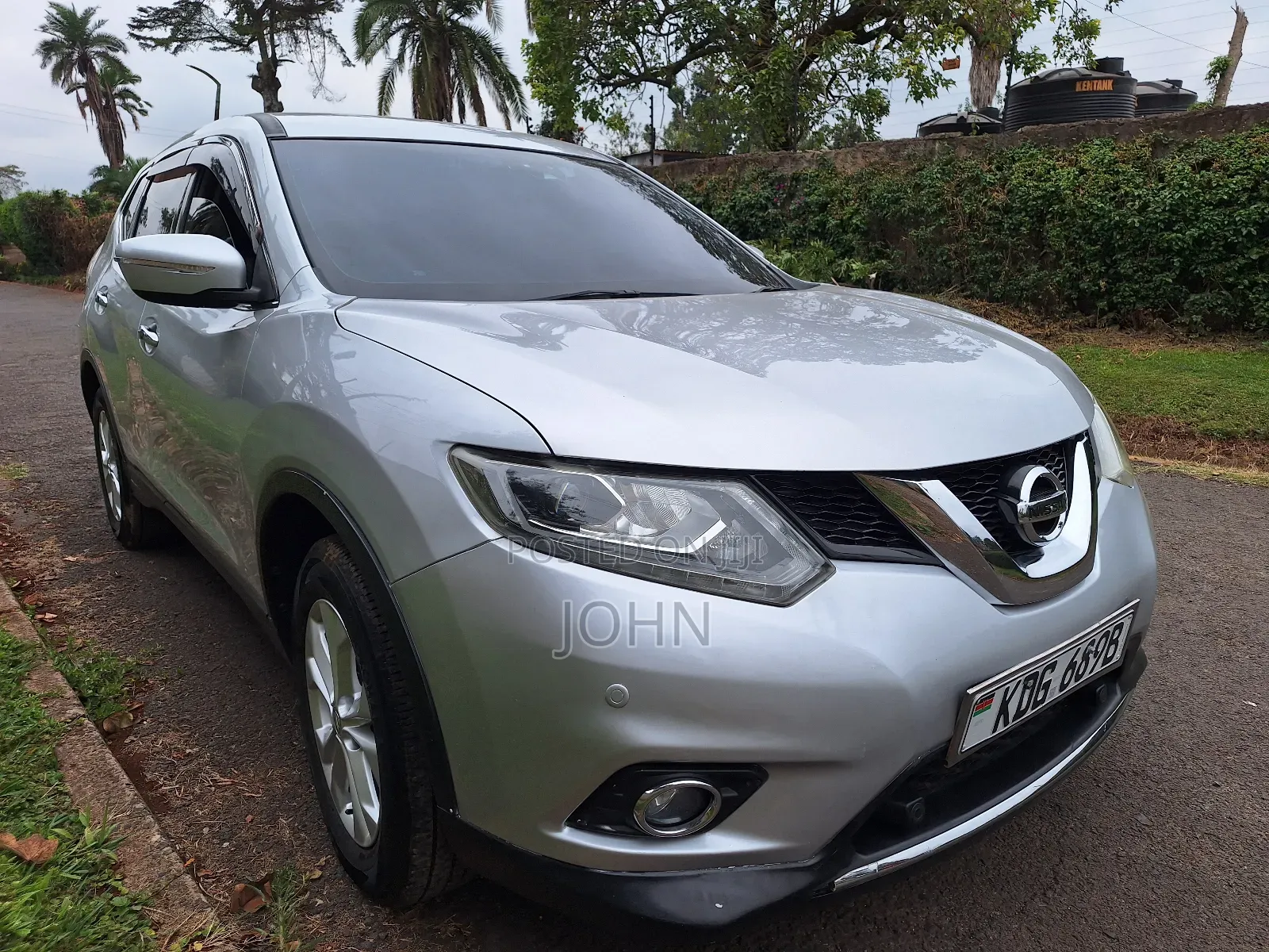 Nissan X-Trail 2.0 Petrol AWD 2015 Silver