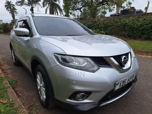 Nissan X-Trail 2.0 Petrol AWD 2015 Silver