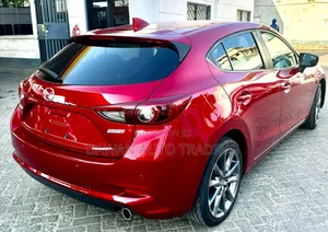 Mazda Axela 2017 Red