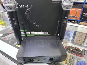 AKG 4 in 1 Wireless Microphone
