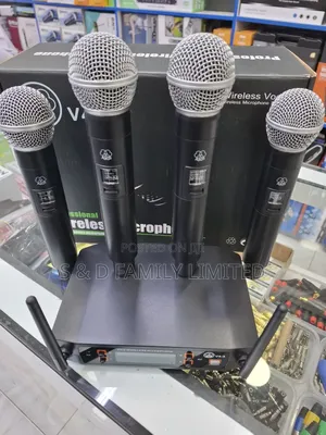 AKG 4 in 1 Wireless Microphone
