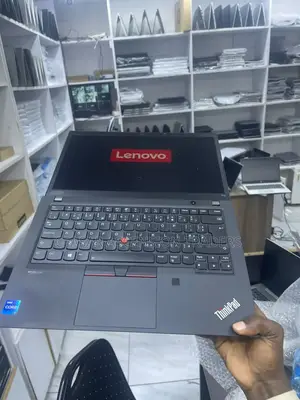Laptop Lenovo ThinkPad T14 16GB Intel Core I7 SSD 512GB