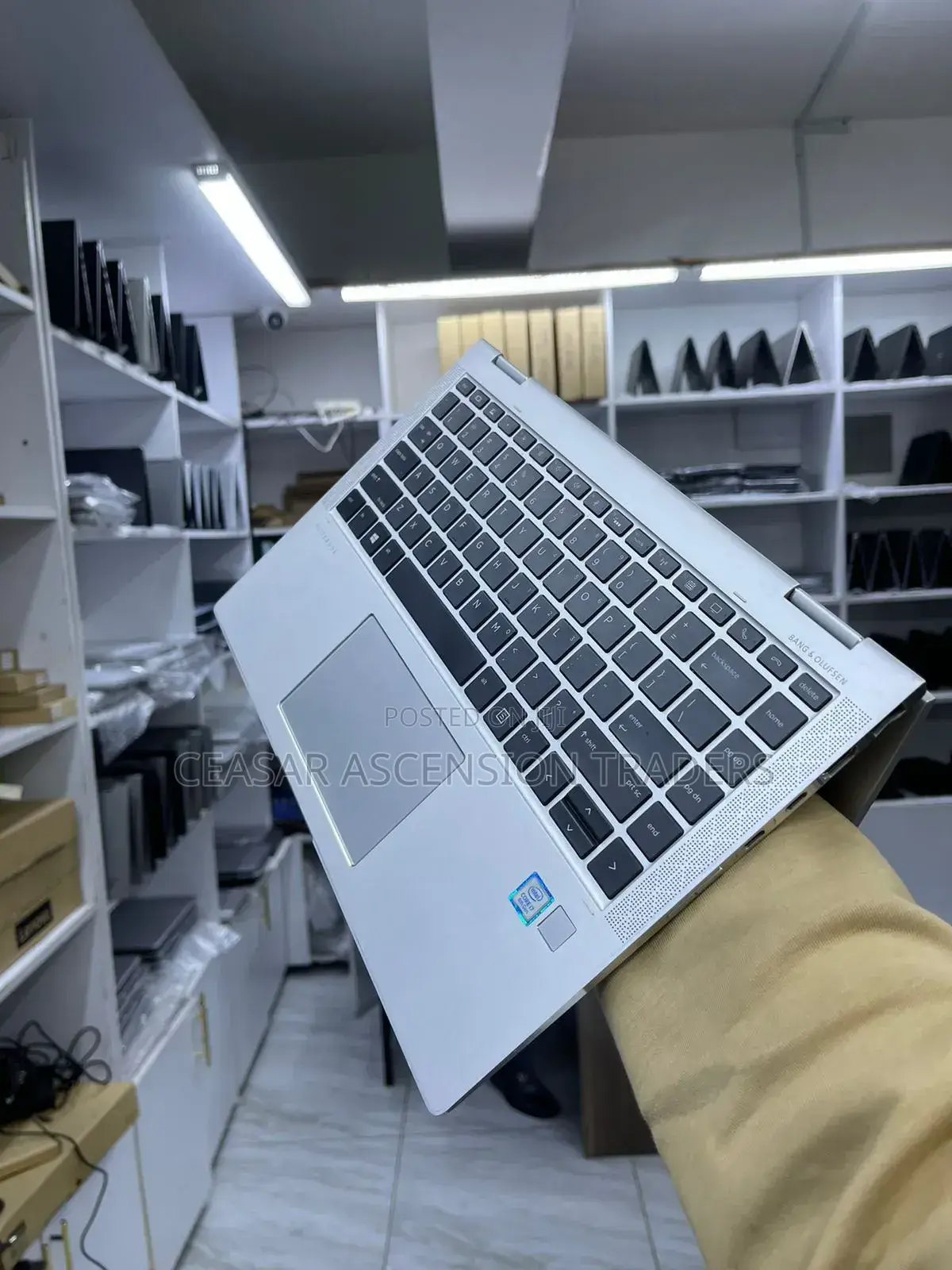 Laptop HP EliteBook 1040 G6 16GB Intel Core I7 SSD 256GB