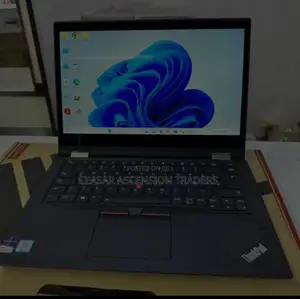 Laptop Lenovo ThinkPad Yoga 370 8GB Intel Core I5 SSD 256GB