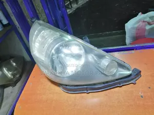 Honda Fit 2005/2007 Non Xenon Head Lamp, Clean Ex Japan