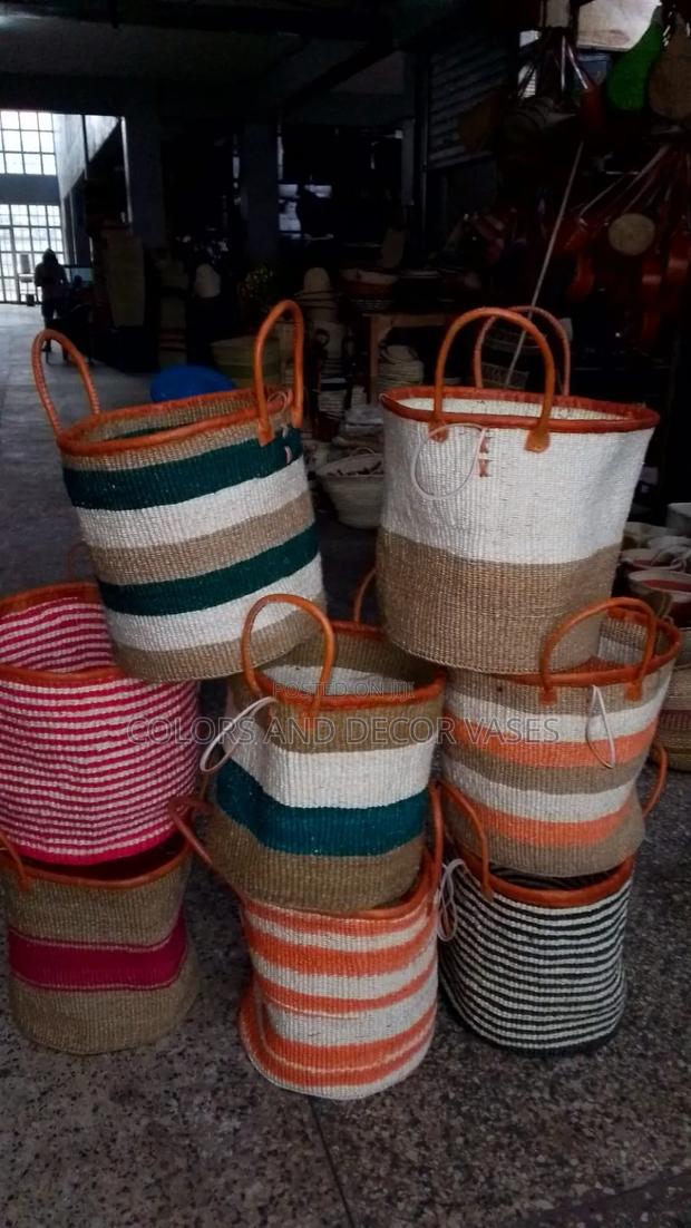 Size 14 Inches Baskets With Leathered Handles