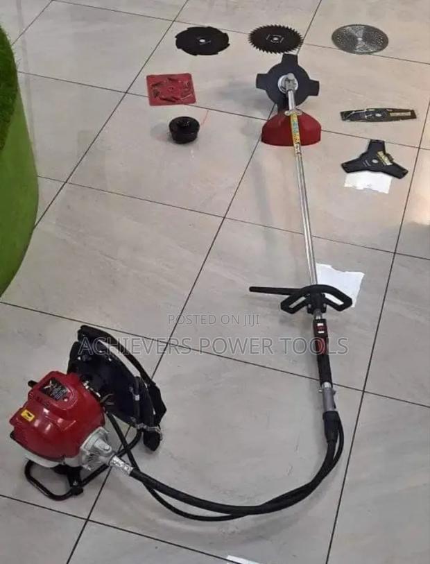 4 Stroke Brush Cutter With 8blades