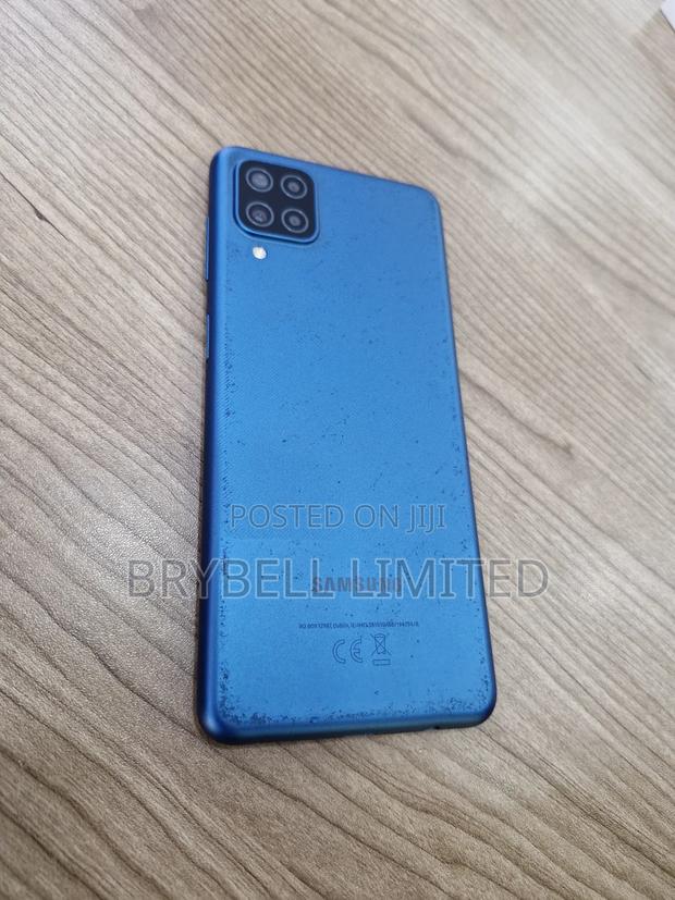 Samsung Galaxy A12 64 GB Blue - thumbnail 4