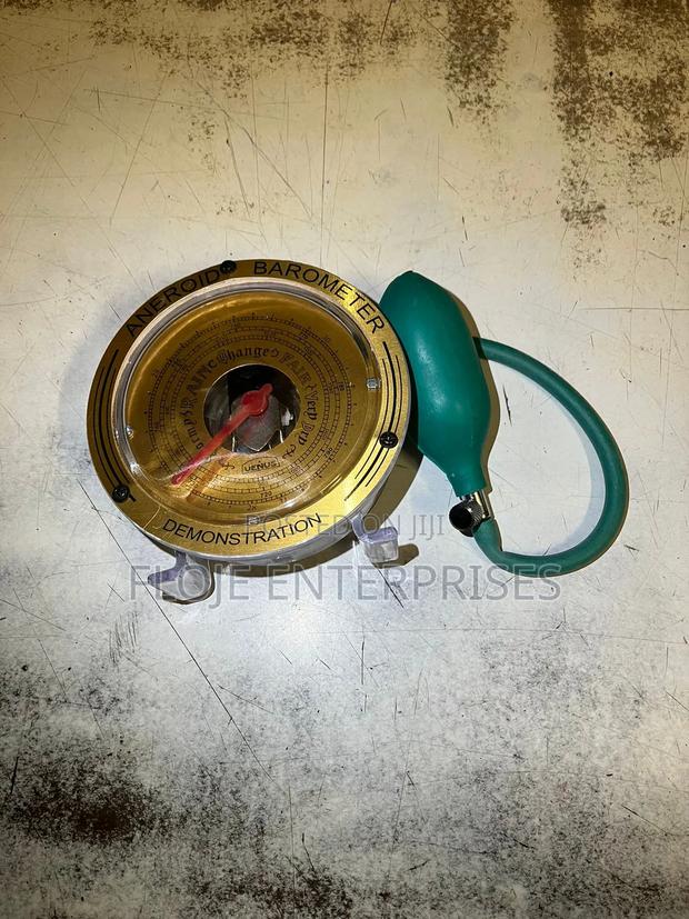 Aneroid Barometer With Pump - thumbnail 3