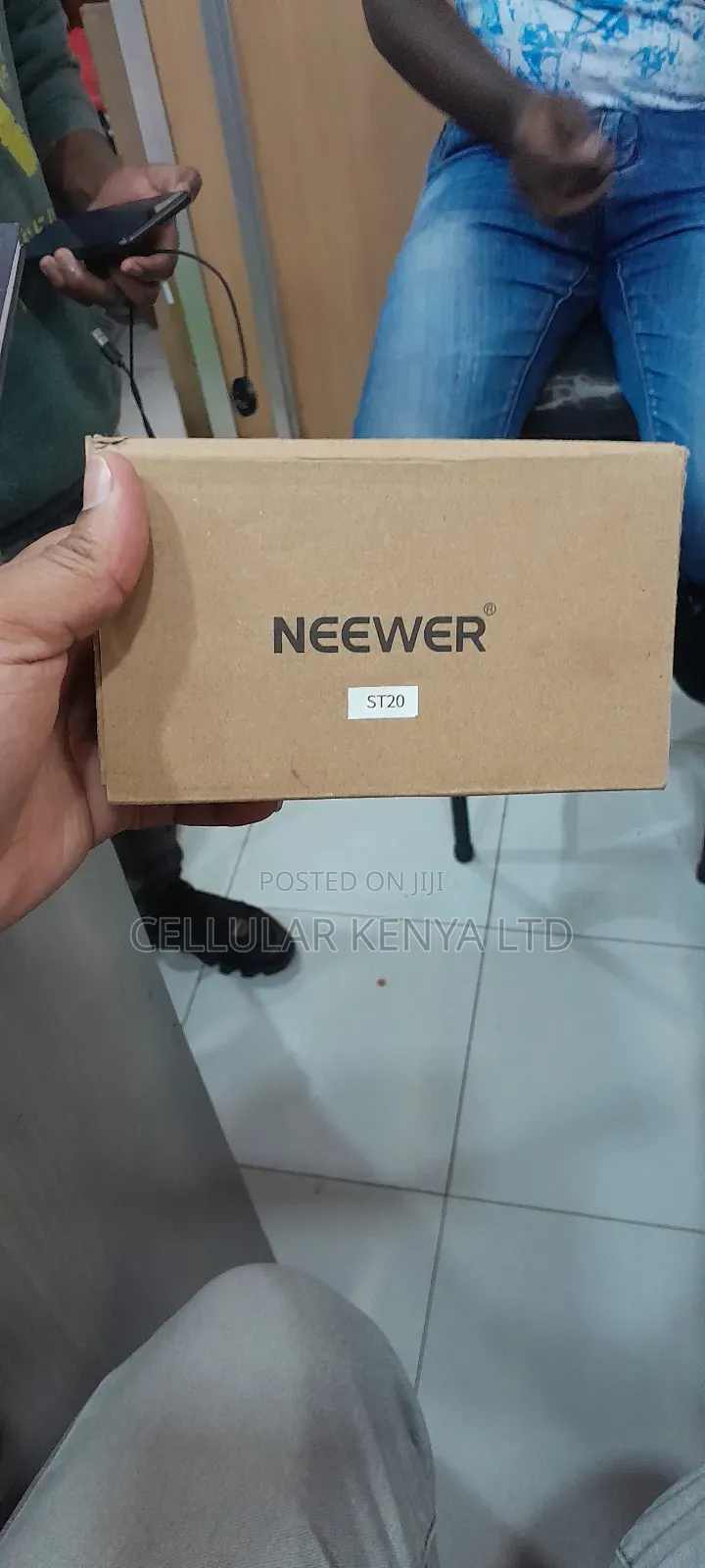 Neewer 11" Articulating Magic Arm With Super Clamp
