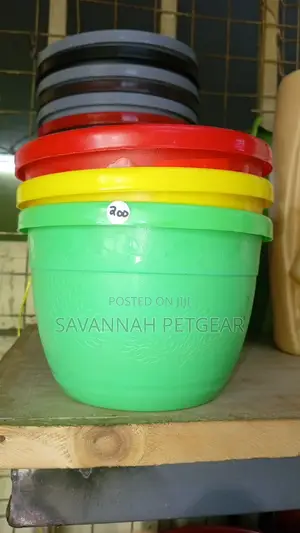 Round Plastic Hanging Pot, for Home, Size: 9 Inch