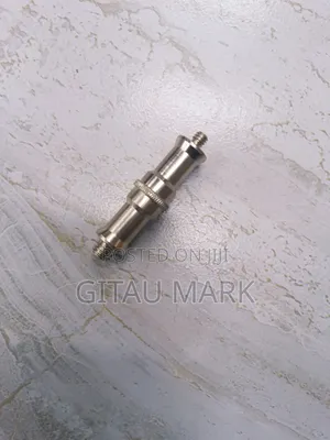 1/4 and 3/8light Stand Spigot Adapter