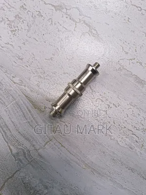 1/4 and 3/8light Stand Spigot Adapter