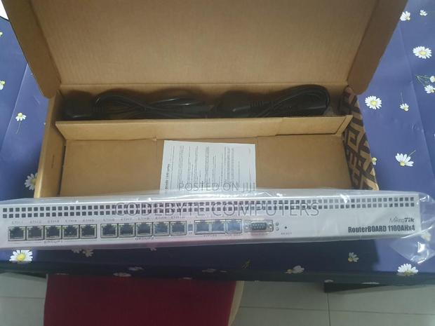 Mikrotik Rb1100ahx4 Dude Edition 1U Rackmount Router - thumbnail 3