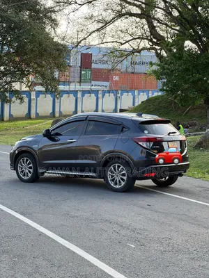 Honda Vezel 1.5 Hybrid 2WD 2017 Black