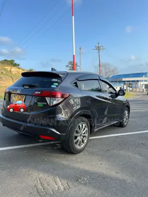 Honda Vezel 1.5 Hybrid 2WD 2017 Black