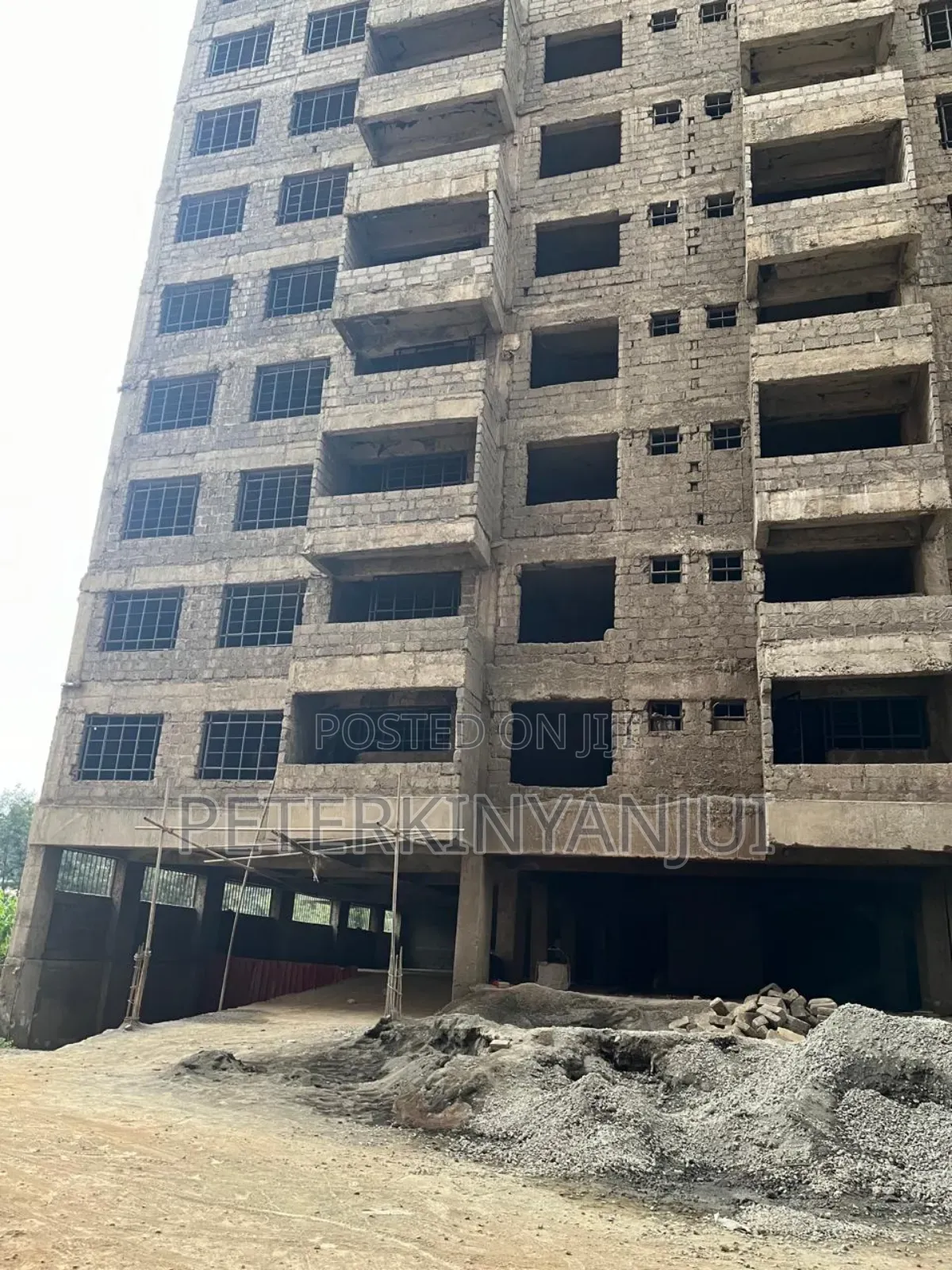 3bdrm Ongoing Apartment, Kiambu Road /Kist/ Kiambu for Sale