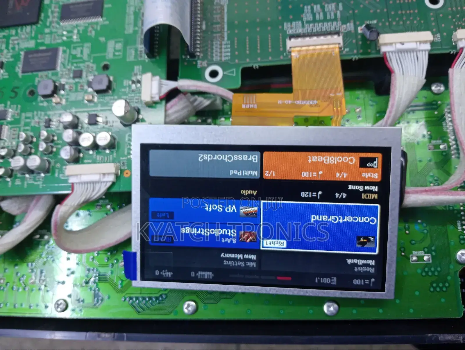 PSR Sx 600 LCD Screen
