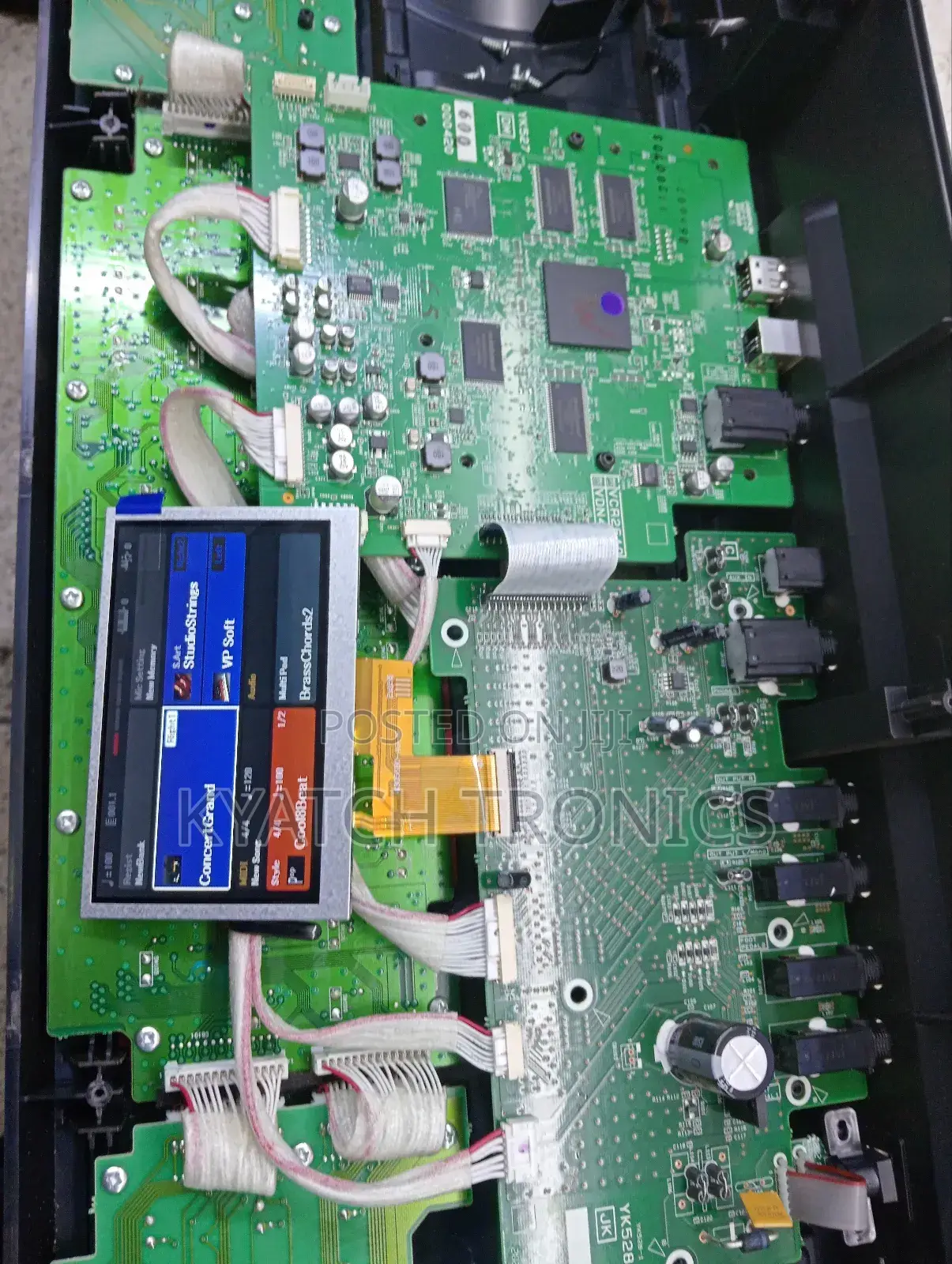 PSR Sx 600 LCD Screen