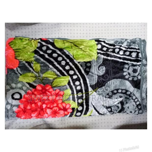 *Warm Blankets Single Ply - main view