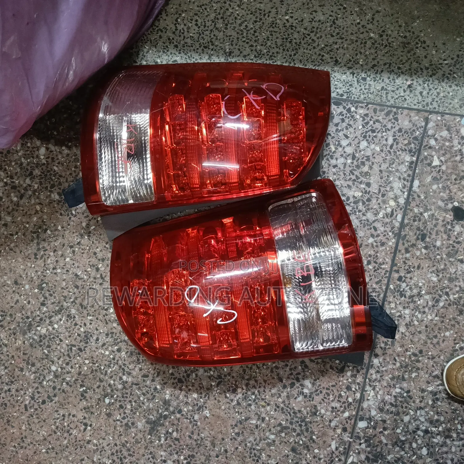 Toyota Wish 2006 Backlights.