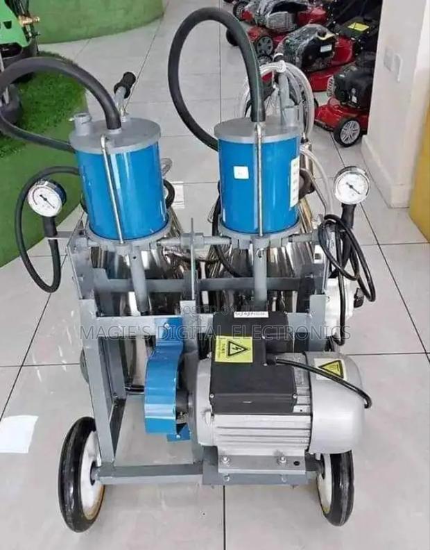 Double Barrel Milking Machine