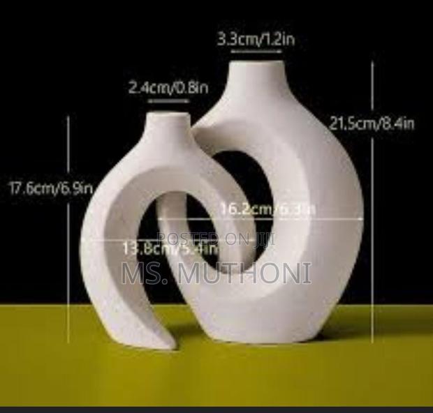 Classy Ceramic Snuggle Interlocking Vase Home Decoration - thumbnail 4
